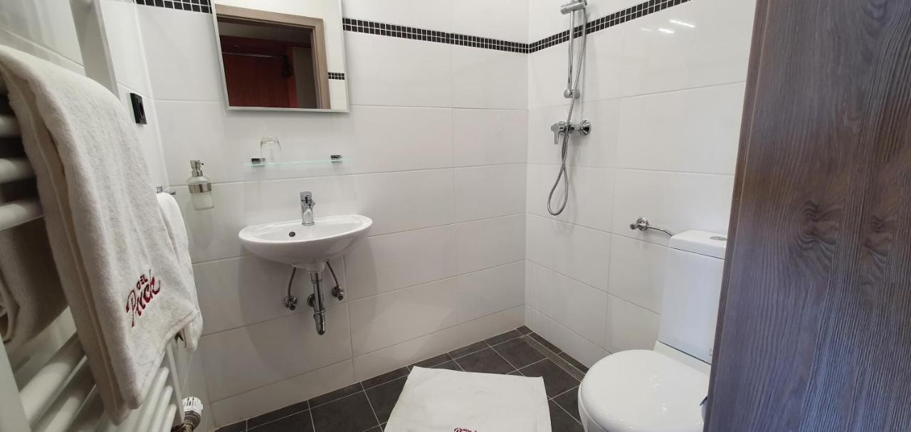 Hotel Poock Хаан Екстериор снимка